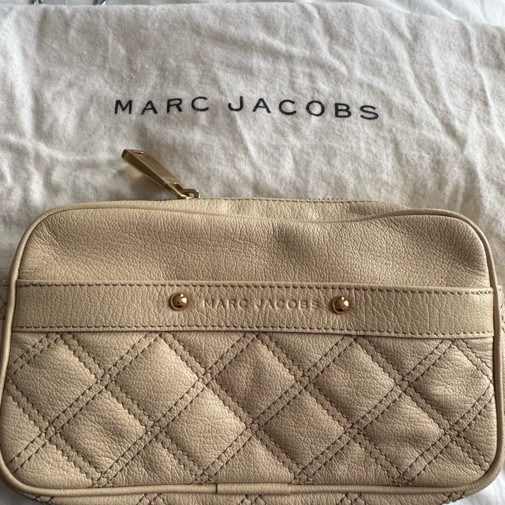 Marc Jacobs Cream Quilted Clutch cosmetic bag